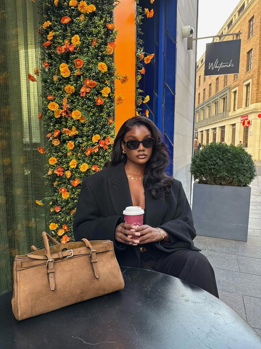 Sippin coffee in my @abbottlyon pieces ☕️🤎🫶🏾 
Use code ‘ALTOU’ for 20% off when shopping with Abbott✨

AD