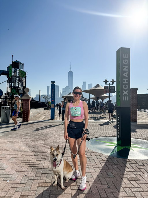 A little weekend recap:

🏃‍♀️ Jersey City 5K - and a special audience member 🐶  Who got a new PB? 🥹 Where is Fall? 

🇪🇸 Tried the delicious Spanish food from @lanacionalnyc - and got reunited with my favorite sparkling water 😂

🍑 Walks with Dalbit 

🪞 Basic Fit check 

☕️ Days working from a coffee shop - to remind myself I need to do this more often

🤸‍♂️ Bringing Thiago to a reformer pilates class @harlempilates 

#newyorkcitylife #nyc #nyrrjerseycity5k #jerseycity