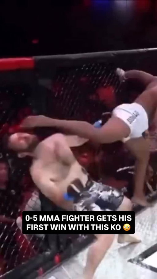 He came in with all the confidence 👏 @mmathehaitianhurricane 

(via @extremecagefighting)