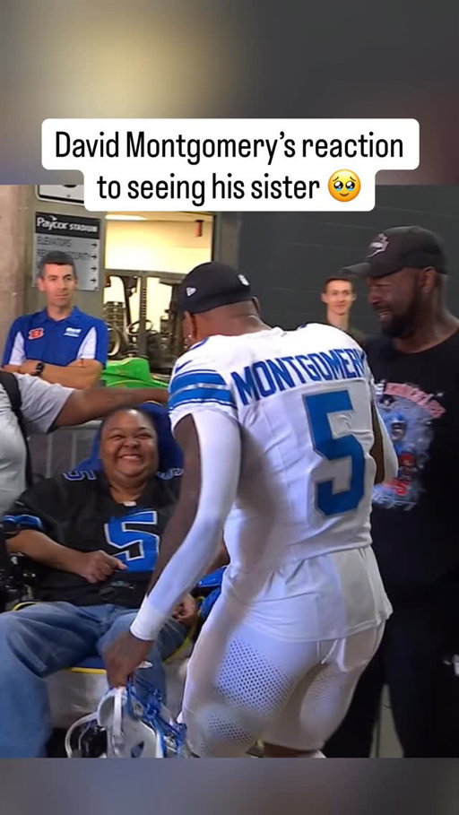 David Montgomery’s sister, Kiki was paralyzed in a car accident last year. Since then, she hadn’t seen him play live. Today, Montgomery played in his hometown of Cincinnati and she was able to see him on the field ❤️

(📺 FOX)
