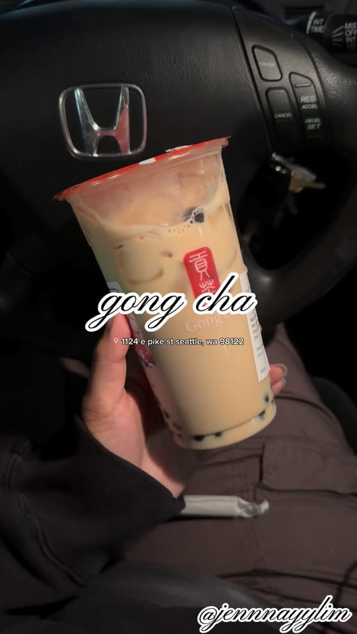 XL size + new boba shop @gongchatea is now open in Capitol Hill — open until 2am 🧋🌃
•
•
•
•
#goodeatswithjenny #pnw #pacificnorthwest #seattlefoodie #seattlefood #seattlefoodgram #capitolhill #seattle #washington #gongcha #bobashop #bobatealover #bobatime #bobaaddict #bobaaddict #newboba #bobaholic #openlate #bobawasted #newnew #foodieofinstagram #foodie #foodreel #supportbusiness