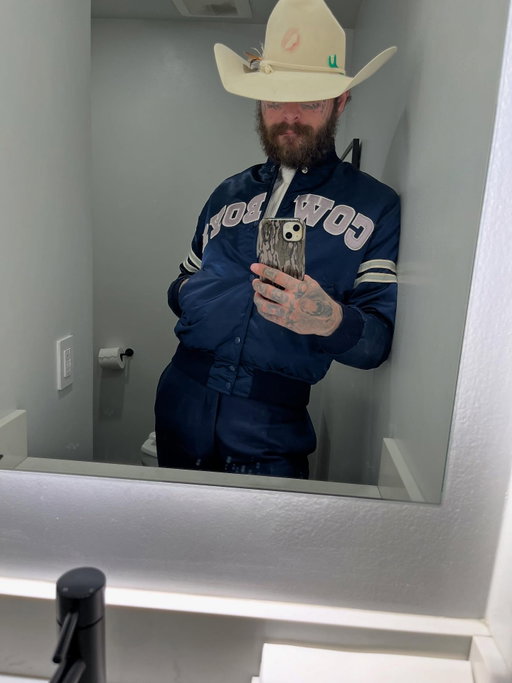 HOW BOUT THEM MOTHERFUCKIN COWBOYS. We won twice today, S/O to Denver. Love y’all 🍻💕