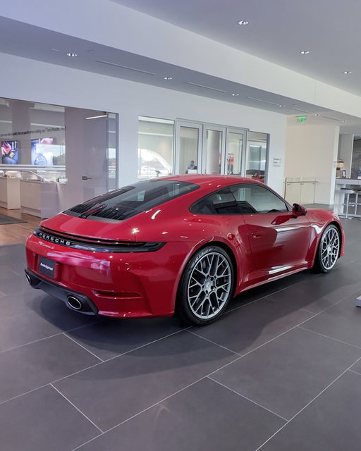 SportDesign Package on the 911 Carrera S 😍
Crafted for those who know, there is no substitute. Discover more through the link in bio.