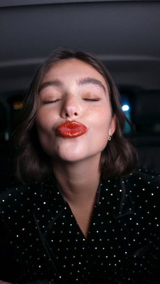 Final touches by @diorbeauty, on my way to the  #RougeDior On Stage party ✨ @diorbeautylovers #diormakeup #adv