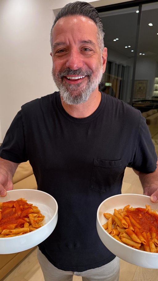 Marc: chef 👨‍🍳 
Me: kitchen princess 👑 
Results: an amazing dinner made with love♥️ and @hero 
#heronoodlespartner #nationalnoodleday