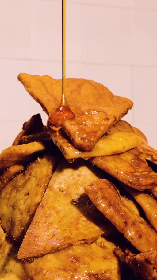It’s sweet treat o’clock somewhere ⏰ Try our brand new Cinnamon Sugar Pita Chips now!