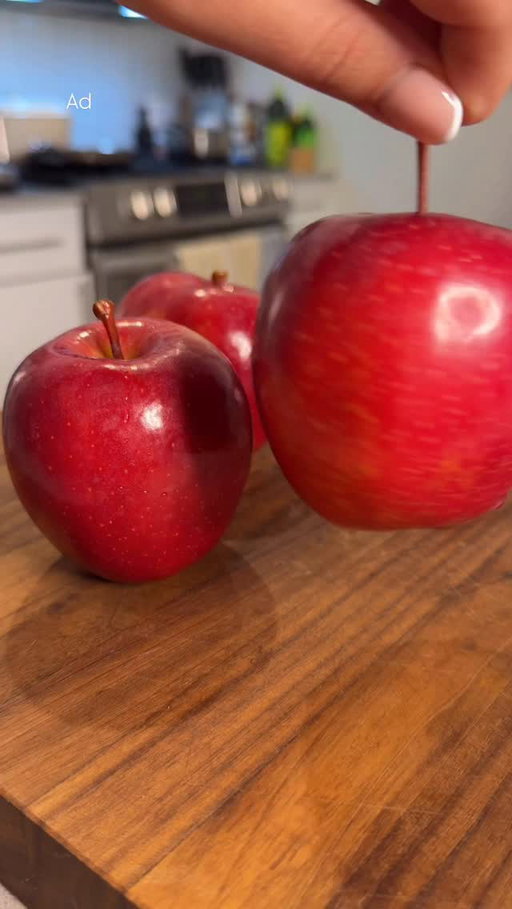 #ad Apple roses are the only roses I want to receive this fall. 🍎🌹 Using puff pastry, fresh apples and @kerrygoldusa new Cinnamon & Sugar Butter, these look fancy but are SO simple to make.

Because, as always, quality > quantity. When you have good ingredients, you don’t have to do much to make them shine. Kerrygold butter is made with milk from Irish grass-fed cows, and this special Cinnamon & Sugar Butter is already spiced, so it gives the apples that warm, cozy flavor without adding an extra step to your plate. You can find this tasty butter at Walmart and Whole Foods.

Comment “APPLE” or “RECIPE” to get the full recipe sent directly to your DMs.

#kerrygold #fallbaking #apples #flavorsbyalessandra

https://alessandraciuffo.com/apple-roses/