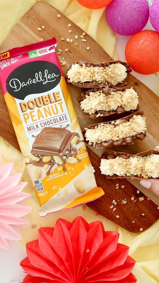 🌮🍫 Taco ‘bout a sweet twist! Chocolate tacos you NEED to try.😋​

Turn your Darrell Lea Double Peanut Milk Chocolate Block into indulgent mini chocolate tacos:​

1️⃣ Melt one block of Double Peanut Milk Chocolate on low heat.​
2️⃣ Spread melted chocolate in a circle on baking paper, shape over a muffin pan and chill until set.​
3️⃣ Whip 3 tbsp of caramel sauce and 250ml cream together.​
️4️⃣ Remove tacos from paper once set. Fill with caramel cream and top with chopped peanuts. ​

Sweet, salty and totally taco-rific! 😋​

#ChocolateTacos #DLMakesItBetter #PalmOilFree ​