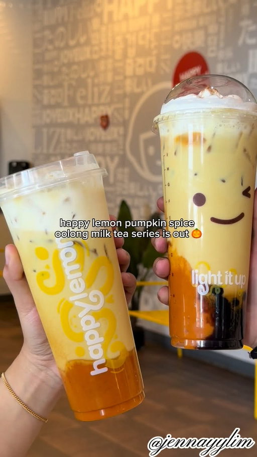 @happylemonwa dropped a new pumpkin spice oolong tea milk tea series 🎃 out everywhere!! 🧡
•
•
•
•
#goodeatswithjenny #pnw #pacificnorthwest #happylemon #federalway #washington #hosted #boba #bobashop #bobatime #bobalove #bobalover #bobamilktea #bobalove #bobatime #pumpkinspice #oolong #milktea #foodreel #drinks #reelsofinstagram #foodiesofig #supportlocal