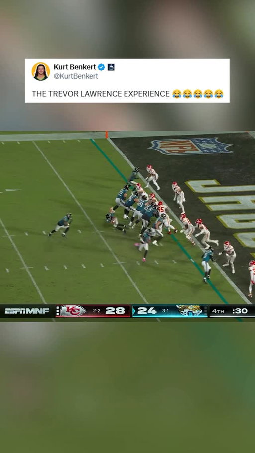 TREVOR LAWRENCE WHAT WAS THAT 😂😭

#nfl #nflqb #jaguars #trevorlawrence