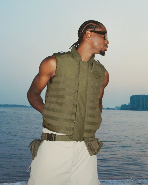 From the archive to the city.

The latest Canada Goose x @shai Gilgeous-Alexander collaboration is available now.