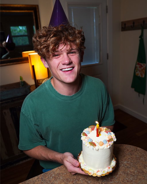 happy birthday Ryan!!!! 🥳 here is to another year of JOY