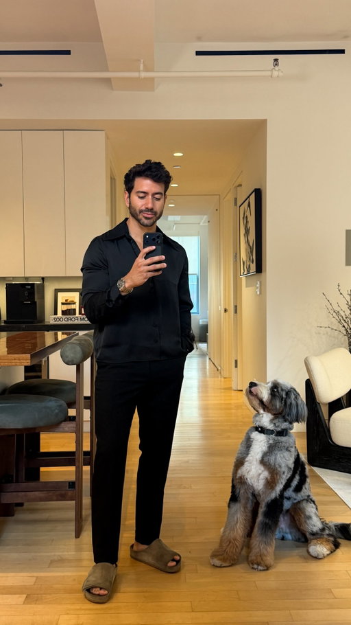 30 minutes? Light work… 
First routine video in the new NYC apartment and even though it’s not fully done yet I’m loving the new place.

Fragrance: @forteseries Protagonist 
Hair: @forteseries Sea Salt Spray
Shirt: @california.arts