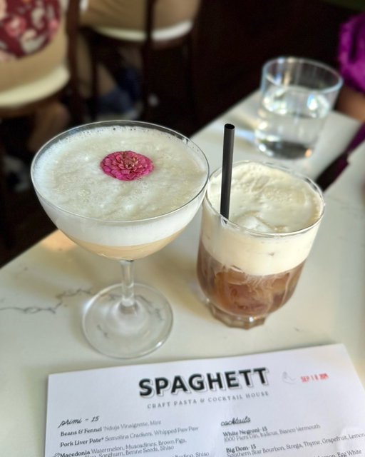September highlight - yes I’m behind 🤷🏼‍♀️
A lovely visit to @restaurantspaghett with @bigtastebestplace 🍸
The #cocktails were stellar ✨
Venitian Bloom - “the one not to miss”
Emulsion Gin Reserve, Peach, Basil, Lemon, Egg White
Thank you @amandabmixing 
🍽️ The shared small plates were so unique - we really enjoyed the Beans and Fennel and Duck Liver Pate with Whipped Paw Paw
🍝 For both of us, the star of the show was the #gnocchi - the most pillowy, melt in your mouth bites - delicious!
#italiancuisine #sharingiscaring #cltdining