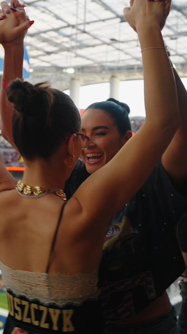 OT wins hit different 🔥 
Come behind the scenes with @clairekittle @kristinjuszczyk for the 49ers’ wild overtime win vs. the Rams! episode 1 drops Thursday! ❤️💛
