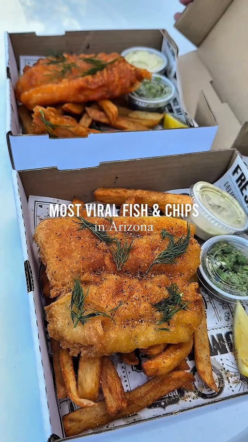 The best fish & chips I’ve had! 🐟🍟
Just listen to that crunch. The batter is light and so crispy and the fish is huge! There are 2 flavors: original and spicy. Find them inside Tempe Eats Food Hall
📍 @fishpop.az 85 E Southern Ave Tempe, AZ  85282