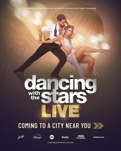 ✨Allow us to reintroduce ourselves✨ 

Swipe 👉 to see when we’re coming to your city! 

📸: @catch.her.in.the.rye 

Design by: @globaltourcreatives 

#dwts #dwtstour