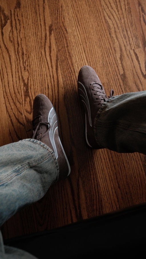 Fall is here, which means I can finally wear what I want to wear. Putting together outfits during this time is so much fun and @dsw sent me over some shoes to style, so these are my outfits. Everything from classic looks to more rugged utility, something stylish for all different occasions. If you like any of these shoes check out @dsw ! Which outfit was your favorite? #ad