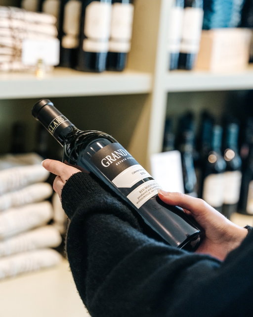 Wine to-go? Yes, please. 🍷

Stop by our DeLille En Ville Bottle Shop for chilled or ready-to-cellar bottles, plus thoughtfully curated merch like tote bags and wine accessories to elevate your next pour.

Perfect for a last-minute dinner party, a gift for a friend, or simply stocking up your own collection.

✨ Find us at University Village and bring DeLille home.