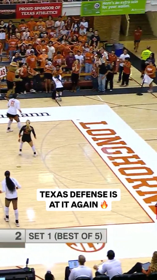 That Longhorn grit 😮‍💨

#NCAAWVB x 🎥 SECN+ / @texasvolleyball