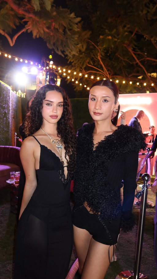 @daniela_avanzini from @katseyeworld shares her iconic eyeliner tutorial with me! She also said she loved my outfit 🥰