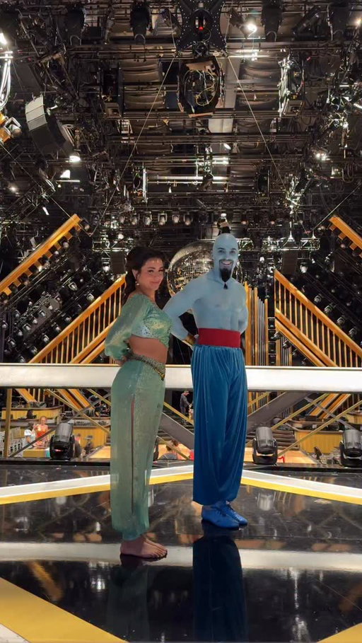 Vibing after the show 🪩🧞‍♂️ @dancingwiththestars 

Dc: @nopenother