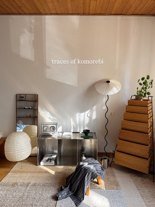 traces of komorebi around the apartment ✨
.
.
.
.
#boyapartment #boyandgirlapartment #apartmenttherapy #interiordesign #homedecor #homeaesthetics #homevibes