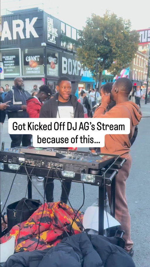 Got kicked off @djagonline stream because of this… 

#magictrick #magician #djagonline #magic
