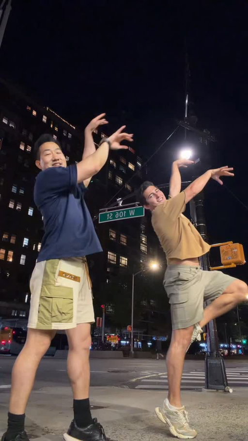 @taylorswift liked this video on tiktok!!!! 😱😱 I guess we’re cool now 😂 @matthewkubitz - late night nyc dancing is always the answer 🙂

dc: @nopenother 
#taylorswift #fateofophelia #lifeofashowgirl