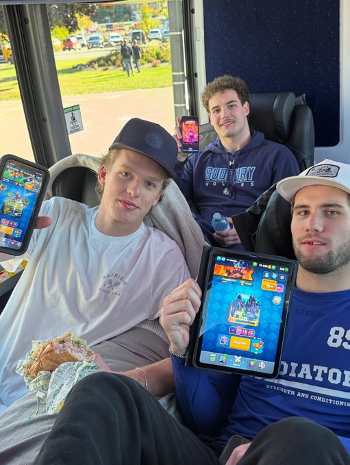 road trip 🤝 clash royale

@clashroyale #clashroyale