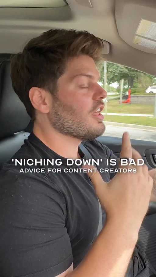 “Niche Down” is one of the worst pieces of content advice because it lacks the nuance to understand why your strategy needs to be based on what competitors are doing. Let’s break down why creators need to be aware of what their competitors are creating!