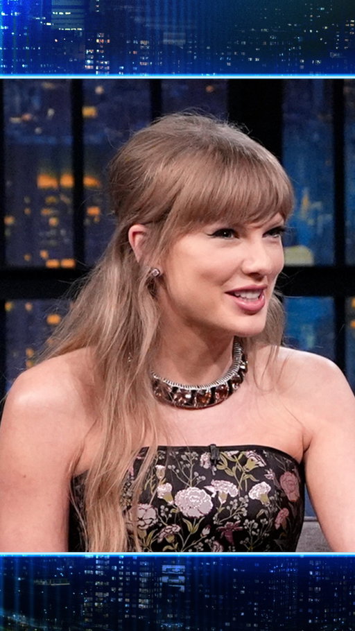 Zoë Kravitz loses a snake in @taylorswift’s house (Taylor’s Version)