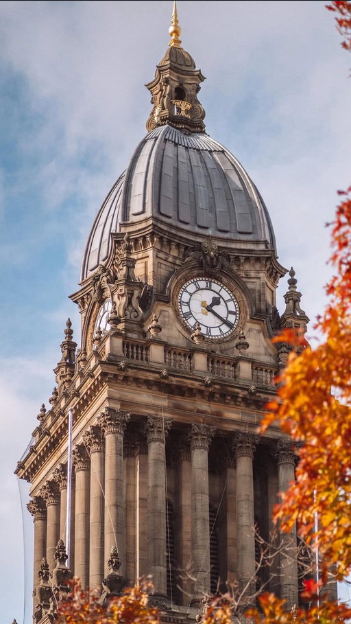 Honestly as soon as you head south the names just become total gibberish 😂

🎥:ameliamitchell_
📸: @lambs_photography 

#viral #leeds #northernaccent #yorkshire #northernrail #visitleeds #leedslife #london #leedsleedsleeds