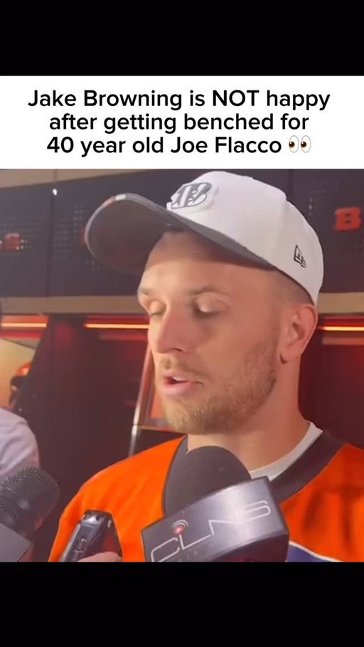 Joe Flacco with the nasty side-eye 😂