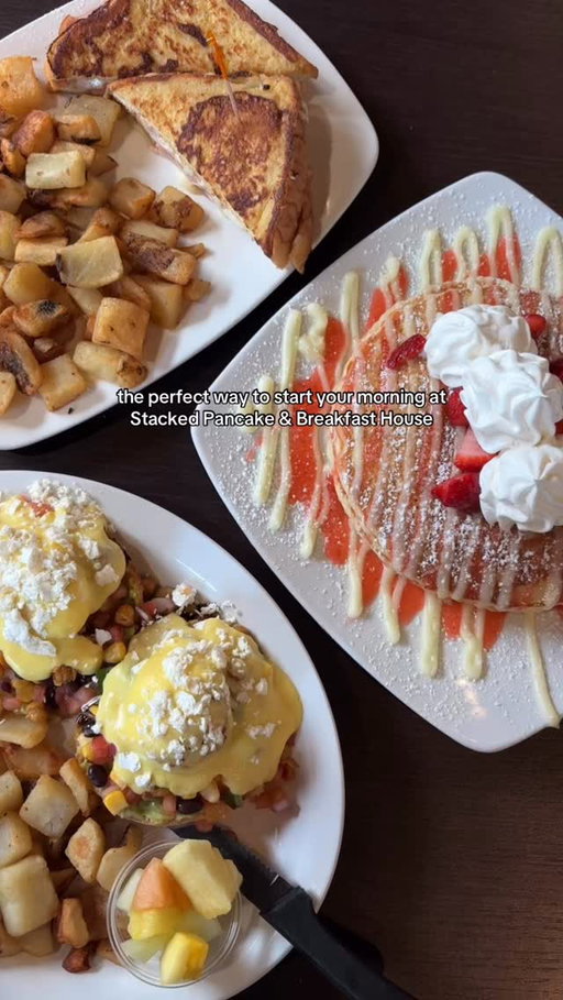Thanks for visiting our Wellington, London ON location @karenkuo24 🥞✨ 

Start your day right with creative twists on your breakfast  favourites at Stacked!
 
📍841 Wellington Rd., London, ON
 
#stackedpancakehouse #breakfast #breakfastclub #canadianmade #foodie