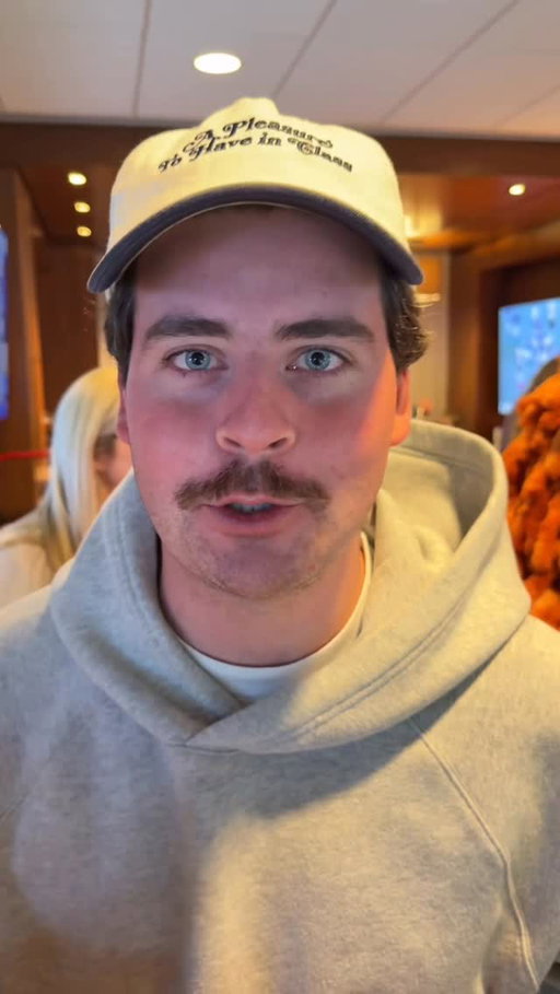 #headandshoulderspartner #ad has anyone seen this guy? @headandshoulders