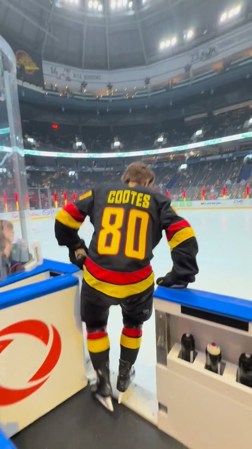 It’s your moment, Cootes! 👏

Welcome to the @nhl.