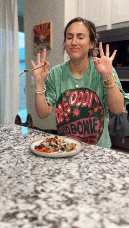 Life made easier with @emeals - takes one less thing off my “plate”, get it?😉 

#ad #momhack #beingamom #dinnerideasُ
