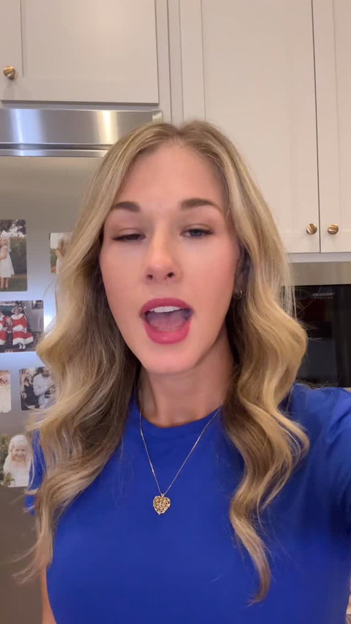 Instead of stressing about dinner, I get to actually enjoy it with my family 💛 eMeals takes care of the planning and keeps our meals high-protein so everyone stays fueled. Thanks to @emeals dinner is stress-free and delicious! Plus, they offer a 14-day free trial! 🙌🏼 #ad 

#highproteinmeal #highproteinmeals #highproteinrecipes #mealprep #familymealideas #familymealtime