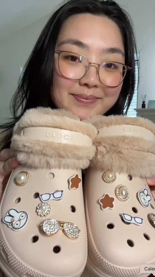 You’ve heard about sports mode for your @crocs , but what about vision mode??? 👀👓

@tiffany_soe makes custom jibbitz for our crocs this fall, featuring our Density Frames.