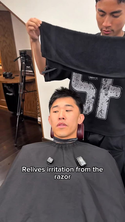 Getting my haircut from a viral barbershop - @12pell @cutswithro in Chinatown, NYC #barbershop #haircut #haircutmen #asianhair