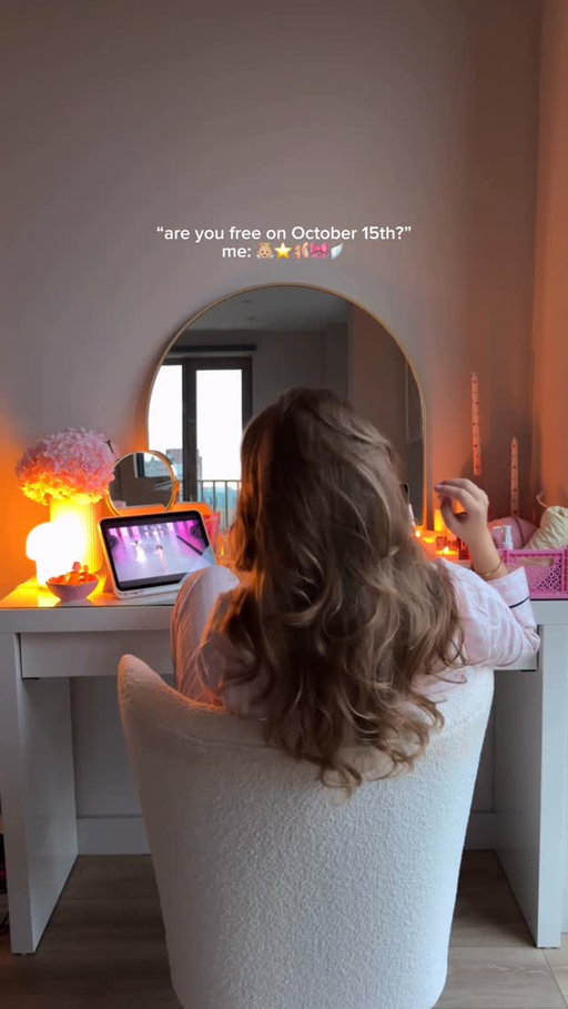 DND on the 15th!! the girls super bowl is coming 👼🏼⭐️🩰🎀🪽 

#girlythings #victoriassecretfashionshow #vsfashionshow #victoriassecret #victoriassecretpink #softgirl @victoriassecretuk @victoriassecret
