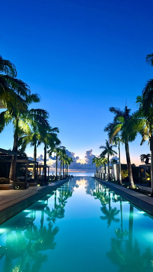 This hotel 🤯🤯

The 10 hour flight from London to Grenada was alll worth it to be welcomed with this view of the most beautiful hotel @silversandsgrenada 

This is the longest infinity pool in the Caribbean and you may actually also recognise it from the famous ITV series @thefortunehoteluk !!

An intimidate, luxury resort located on Grand Anse beach - one of the most beautiful beaches in the Caribbean 🌴

Just you wait to see our beach front villa!!!

#PureGrenada #SilversandsGrenada #grenadahotel #grenada🇬🇩 #grandanse #grandansebeach [pr trip]