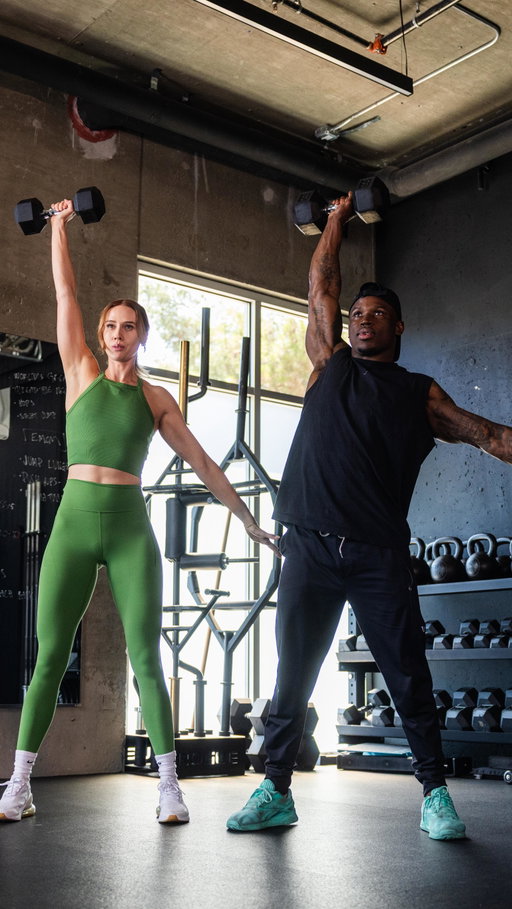 Train with @darienj4 “That Ab Guy!”

Follow along with us for this 30-min Ab-Focused Total Body Workout in the newest episode of @hiitburn Workout Buddies (link in bio). 

Darien Johnson is an incredible athlete and competed on America’s Got Talent!

This workout is a fun one that you won’t want to miss. Enjoy!
#hiitburn 

👯‍♂️ @darienj4 @thedailykelsey