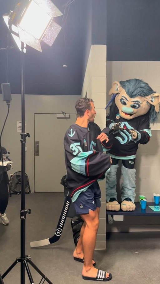 lookin’ scary good out there @jdac35 🧌 🥅 #hockeyhalloween