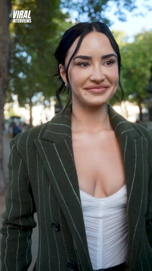 What’s your favourite @ddlovato song? 🎶 

#viralinterviews #streetinterviews