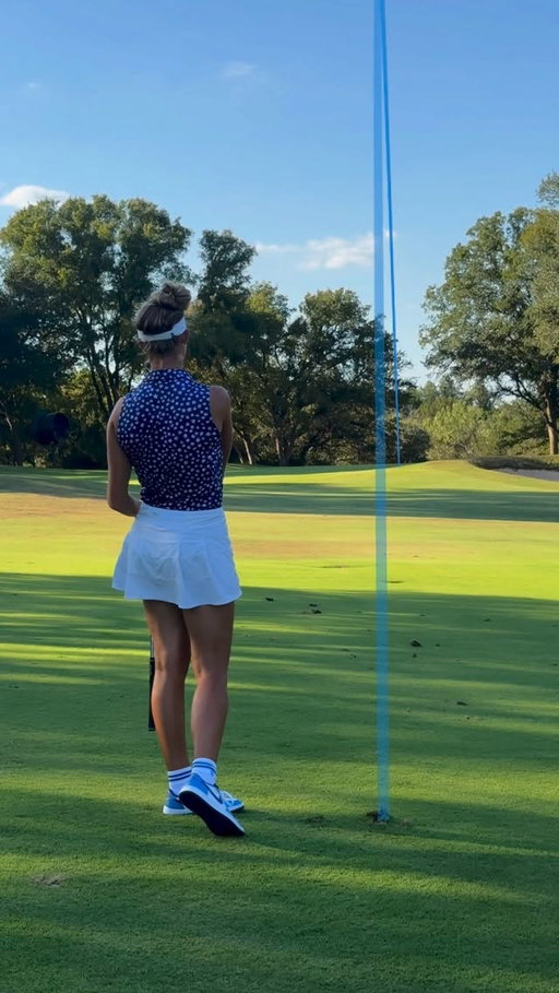 like if you love to golf🫶🏼 

wearing @fullwedge polo! use my code for a discount on your next purchase HUNTER15 :) 
•
#golf #golflife #golfswing #golfaddict #golfer #golfcourse #progolfer #fullwedge #golfgirl #golfstagram