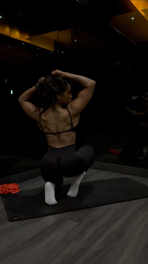 Can you tell back is my fav muscles to work?! Cheers to consistency 💪

Emphasize Collection @womensbest avail Weds, Oct 15th!

#qui2health #womensbest