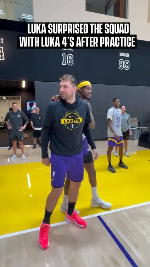 Luka surprised the squad with new kicks 🙌