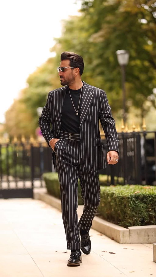 Black & White Stripe 160’s Wool & Silk @kambespoke suit.